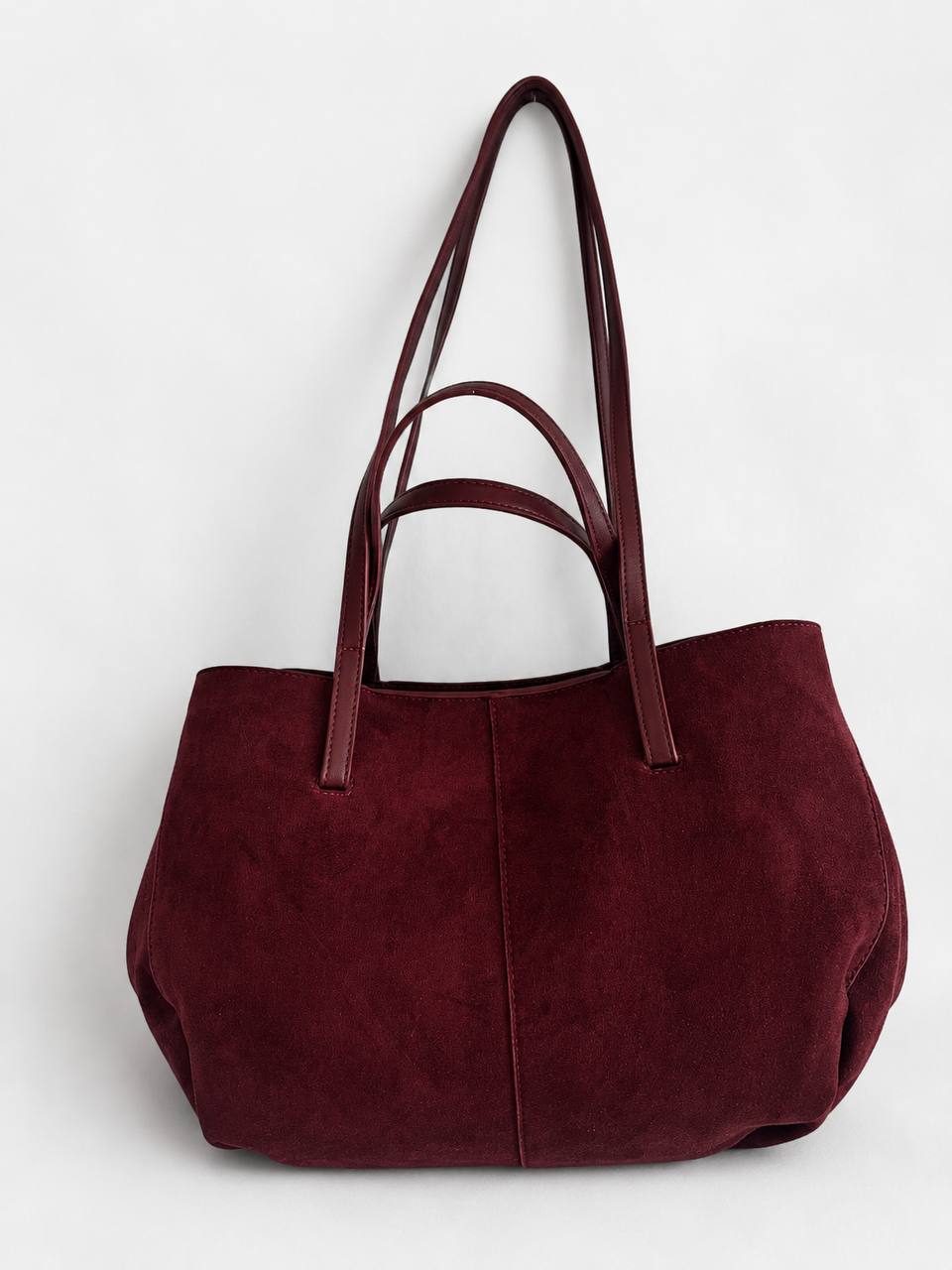 Bolso Burdeos Elegante con Neceser Interior